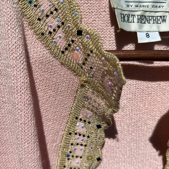 St John evening - 2 piece pink knit with bejewelled accents - Picture 4 of 7